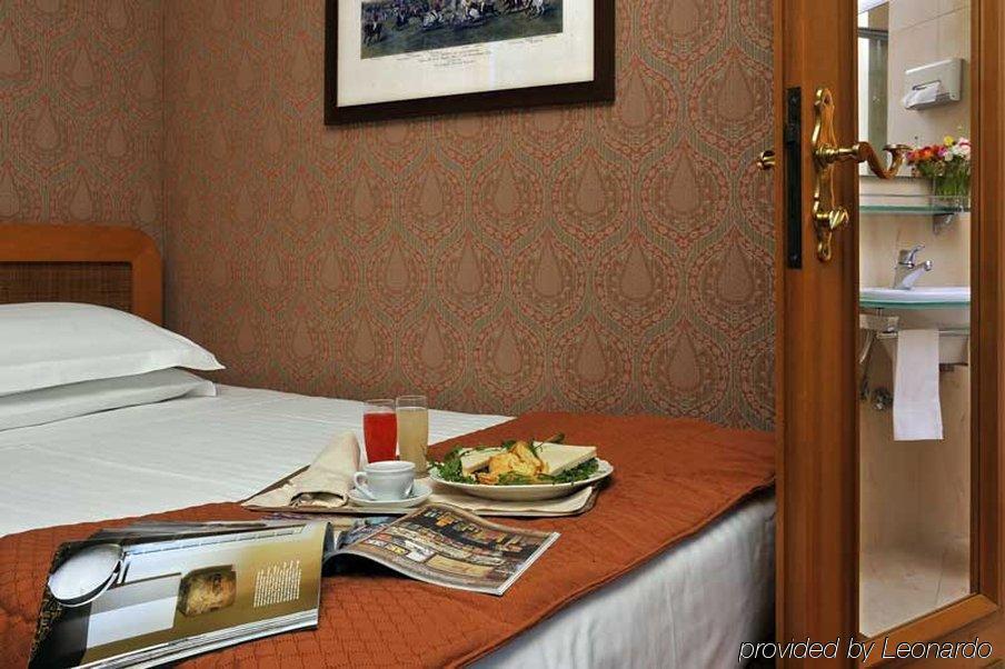 Polo Hotel Rome Bilik gambar